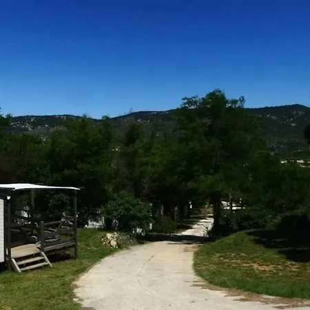 Parque de Campismo 3 Etoiles - Piscine - Ccbbehh *
