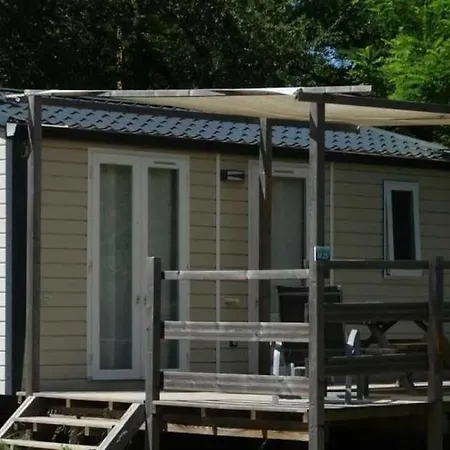 3 Etoiles - Piscine - Ccbbehh Campingplatz Saint-Remeze