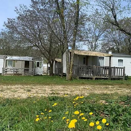 Campingplatz 3 Etoiles - Piscine - Ccbbehh Saint-Remeze